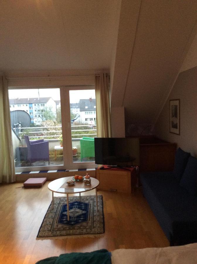 Dachstudio Mit Bad Und Terasse Colónia Exterior foto